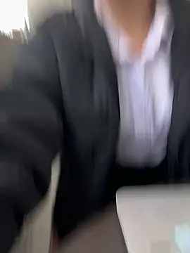 Sallem Pink online show from March 11, 2026, 11:26 am