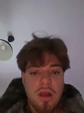 Snapshot of BWC00722 chatting on November 25, 2025, 11:43 am BWC00722 online show from November 25, 2025, 11:43 am