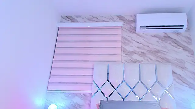 Snapshot of cataleya_ebony_ chatting on December 4, 2025, 3:05 am cataleya ebony online show from December 4, 2025, 3:05 am