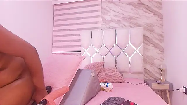 cataleya ebony  online show from March 26, 2026, 3:05 am