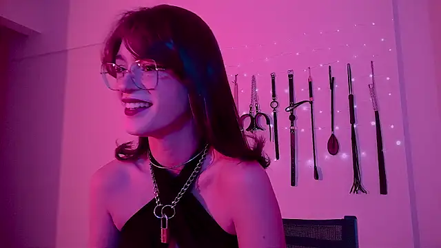 nina kink online show from June 1, 2026, 9:36 pm
