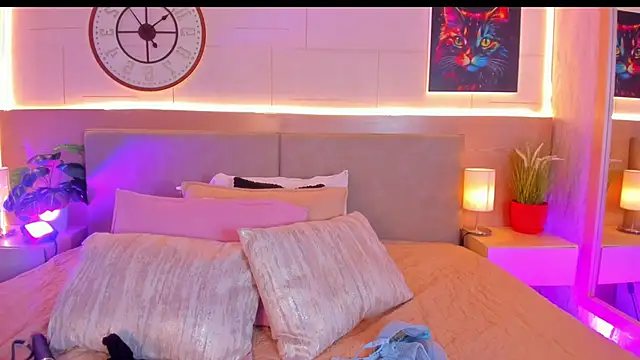 Snapshot of Meloddy_Rose chatting on November 20, 2025, 3:40 am Meloddy Rose online show from November 20, 2025, 3:40 am