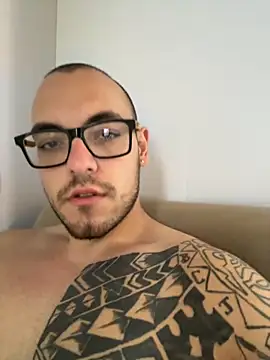 presidiarioGostoso online show from October 21, 2025, 3:11 pm