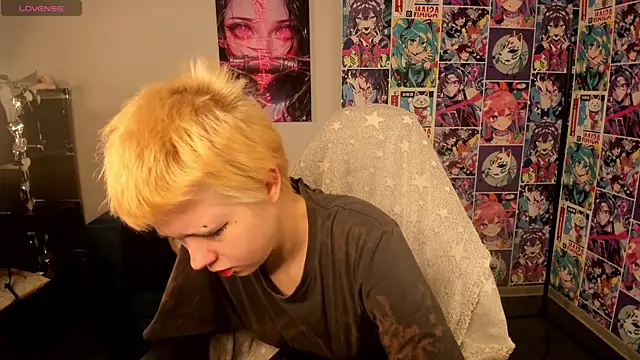 Snapshot of CarolineRichter chatting on October 13, 2025, 3:19 am CarolineRichter online show from October 13, 2025, 3:19 am