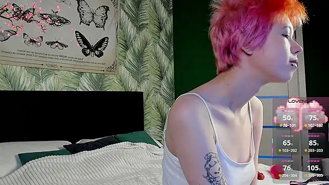 Snapshot of CarolineRichter chatting on November 22, 2025, 2:54 am CarolineRichter online show from November 22, 2025, 2:54 am