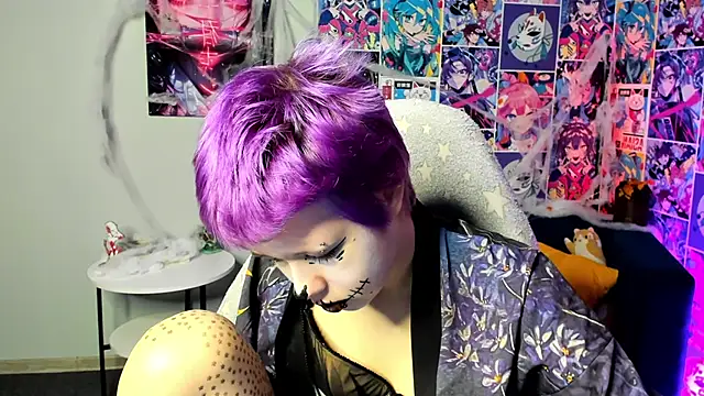 Snapshot of CarolineRichter chatting on October 27, 2025, 4:02 am CarolineRichter online show from October 27, 2025, 4:02 am