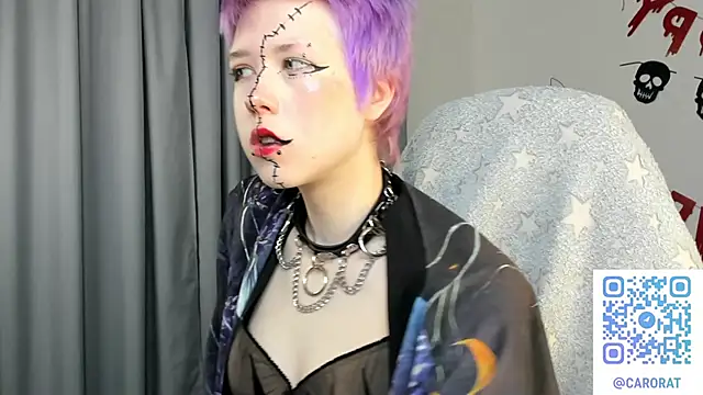 Snapshot of CarolineRichter chatting on November 1, 2025, 3:02 am CarolineRichter online show from November 1, 2025, 3:02 am