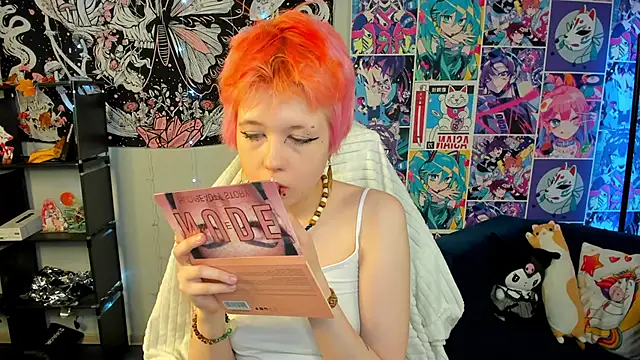 Snapshot of CarolineRichter chatting on November 30, 2025, 11:05 pm CarolineRichter online show from November 30, 2025, 11:05 pm