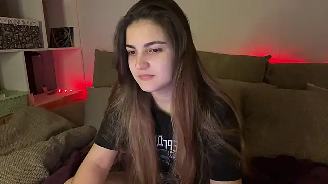 Vivalenti Kiss online show from November 28, 2025, 1:44 pm