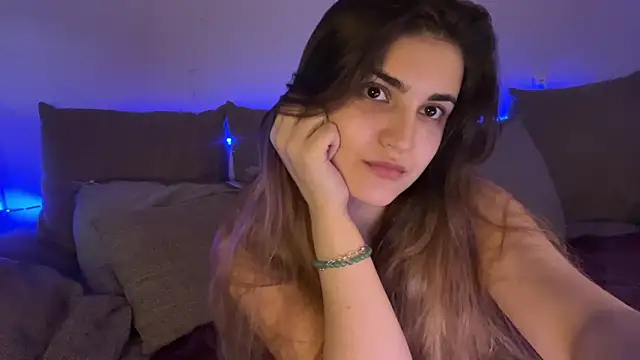 Vivalenti Kiss online show from December 5, 2025, 12:48 pm