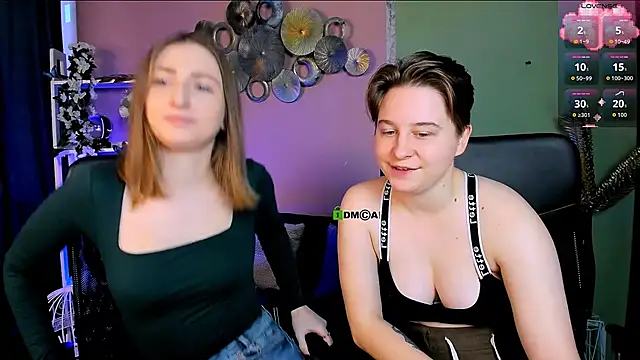 eva smiith  online show from November 13, 2025, 7:45 am