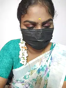 Snapshot of Tamil_Princess12 chatting on December 2, 2025, 8:05 am Tamil Princess12 online show from December 2, 2025, 8:05 am