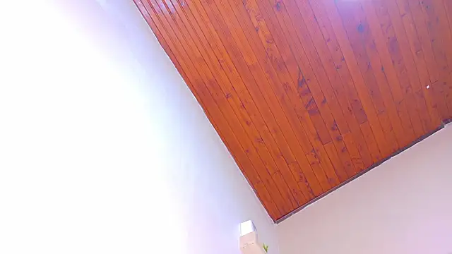 RiriiBrunette   online show from December 17, 2025, 7:52 pm