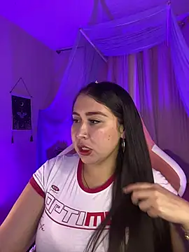 Valerie perez  online show from April 10, 2026, 6:59 pm