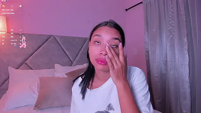 Snapshot of MissPocahontass chatting on September 12, 2025, 11:21 am MissPocahontass online show from September 12, 2025, 11:21 am