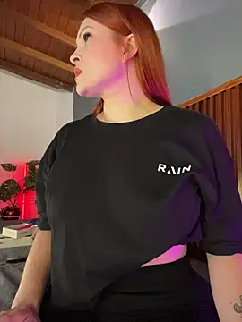 Snapshot of MarilynSmith01 chatting on February 13, 2026, 7:36 pm MarilynSmith01 online show from February 13, 2026, 7:36 pm