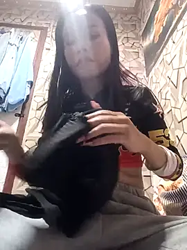 Snapshot of sexhot_22 chatting on April 1, 2026, 5:42 am sexhot 22 online show from April 1, 2026, 5:42 am