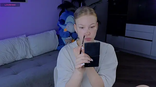Snapshot of emilyshepar_d chatting on August 7, 2026, 2:39 am emilyshepar d online show from August 7, 2026, 2:39 am