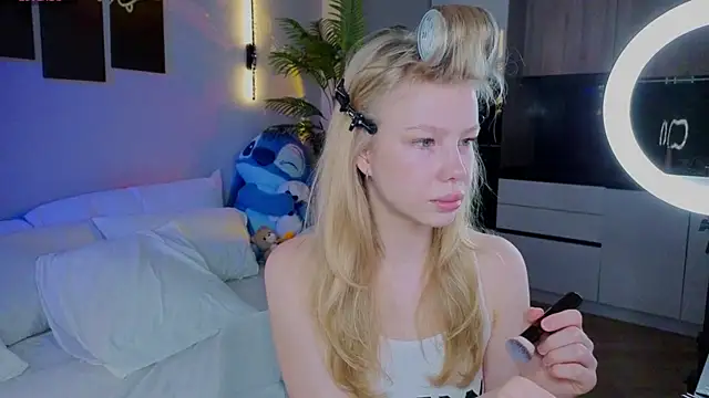 Snapshot of emilyshepar_d chatting on May 7, 2026, 2:05 am emilyshepar d online show from May 7, 2026, 2:05 am