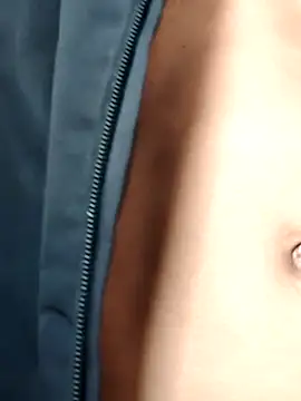 RAYI Queen 4 online show from November 29, 2025, 3:17 am