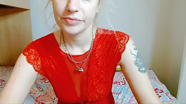 SatinQueen90 online show from November 5, 2025, 7:22 am