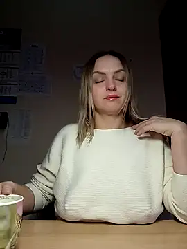 Snapshot of Ami_Foxy chatting on November 17, 2025, 6:28 am Ami Foxy online show from November 17, 2025, 6:28 am