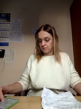 Snapshot of Ami_Foxy chatting on November 25, 2025, 11:43 am Ami Foxy online show from November 25, 2025, 11:43 am