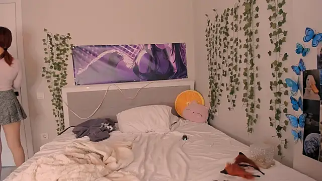 Snapshot of yuna_loon chatting on November 19, 2025, 6:13 am yuna loon online show from November 19, 2025, 6:13 am