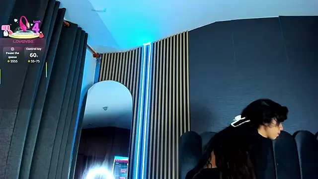 Snapshot of Gina_77 chatting on December 4, 2025, 7:46 pm Gina 77 online show from December 4, 2025, 7:46 pm