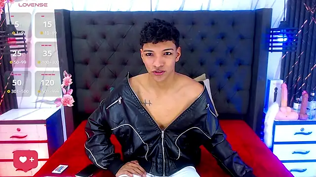 Snapshot of Rick_Wade chatting on September 24, 2025, 12:44 pm Rick Wade online show from September 24, 2025, 12:44 pm