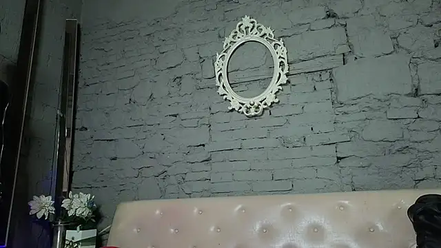 Snapshot of shygurl18 chatting on November 6, 2025, 7:56 am shygurl18 online show from November 6, 2025, 7:56 am