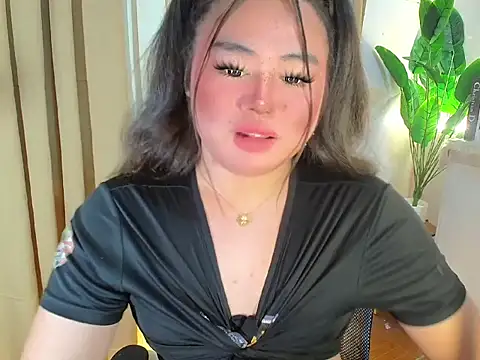ursexy ceciliaxx online show from May 8, 2026, 6:50 am