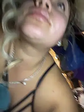 mooniebarbie1 online show from November 24, 2025, 6:52 pm