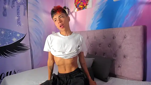 MaxiWildd online show from October 14, 2025, 12:50 pm