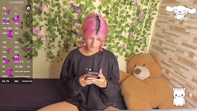 Amy Moonlight online show from May 26, 2026, 9:13 pm