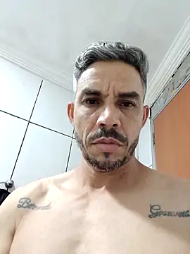 Snapshot of QfabO123 chatting on October 30, 2025, 7:22 pm QfabO123 online show from October 30, 2025, 7:22 pm