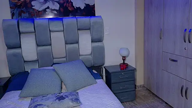 Snapshot of saramikaelson chatting on September 10, 2025, 8:52 pm saramikaelson online show from September 10, 2025, 8:52 pm