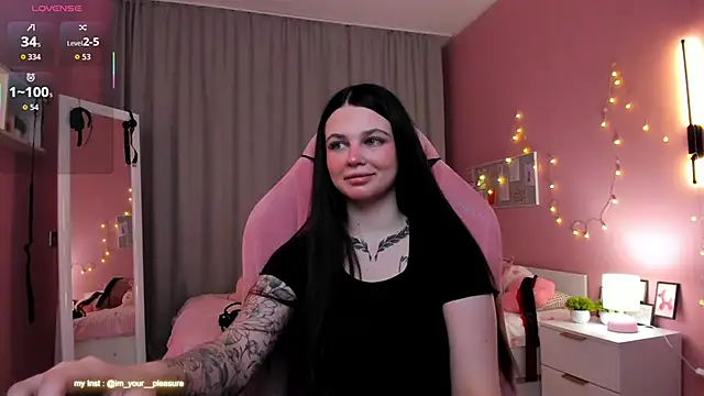 Snapshot of Michela_Fruet chatting on November 30, 2025, 1:06 am Michela Fruet online show from November 30, 2025, 1:06 am