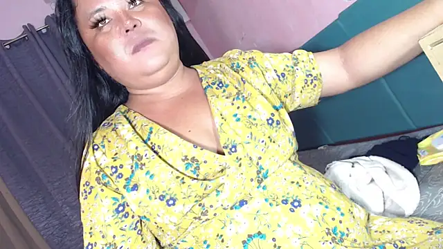 Snapshot of fallen_angel08 chatting on November 11, 2025, 9:59 am fallen angel08 online show from November 11, 2025, 9:59 am