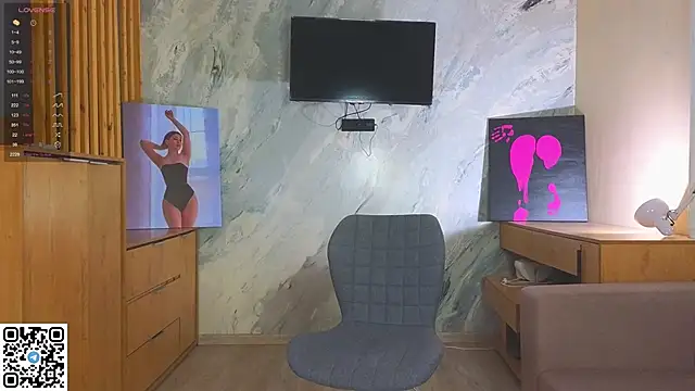 miss bubbles  online show from November 30, 2025, 12:33 am