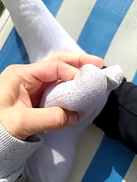 Teafeet online show from April 28, 2026, 8:41 am