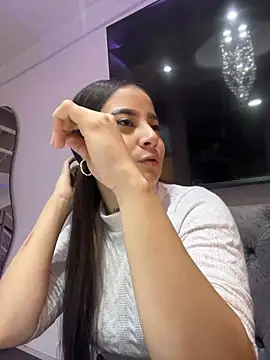 AlliceWinter online show from November 12, 2025, 1:26 pm