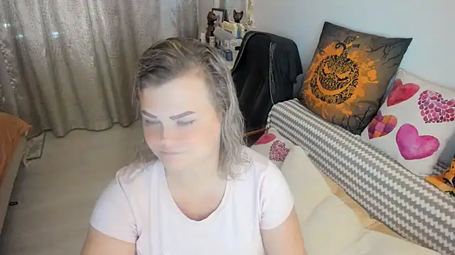 MildMature online show from September 25, 2025, 8:48 pm