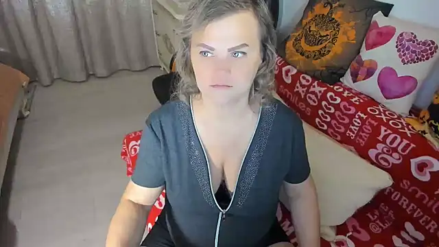 MildMature online show from November 18, 2025, 6:11 pm