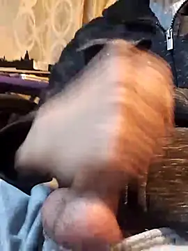 Snapshot of Elvergg1 chatting on February 22, 2026, 7:44 am Elvergg1 online show from February 22, 2026, 7:44 am