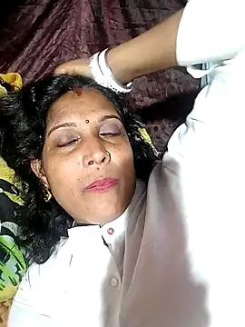 Snapshot of Savita992 chatting on October 31, 2025, 10:34 am Savita992 online show from October 31, 2025, 10:34 am