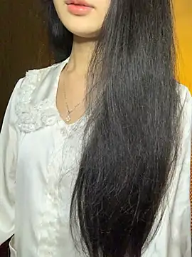 Nhinhi18 online show from January 13, 2026, 3:49 pm