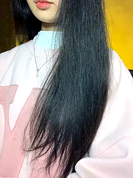 Nhinhi18 online show from November 28, 2025, 3:12 pm