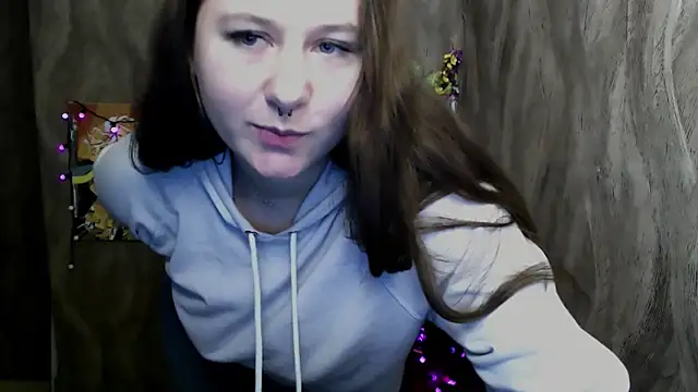 Snapshot of Linda_S_ chatting on November 13, 2025, 11:14 am Linda S online show from November 13, 2025, 11:14 am