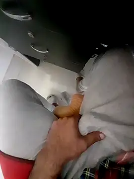 hackyourpussyxh online show from November 29, 2025, 2:23 am